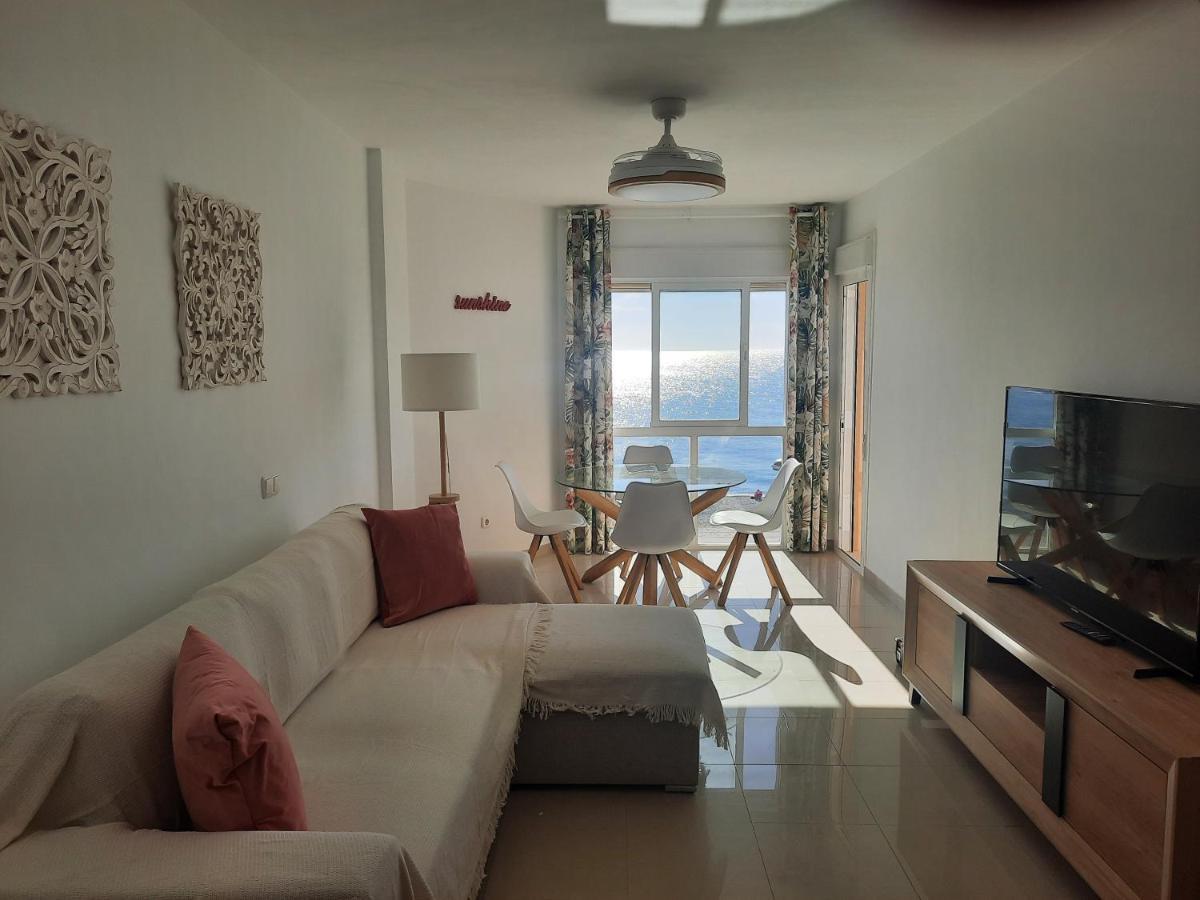 Primera Linea De Playa A 10 Min Estepona San Luis de Sabinillas Ngoại thất bức ảnh