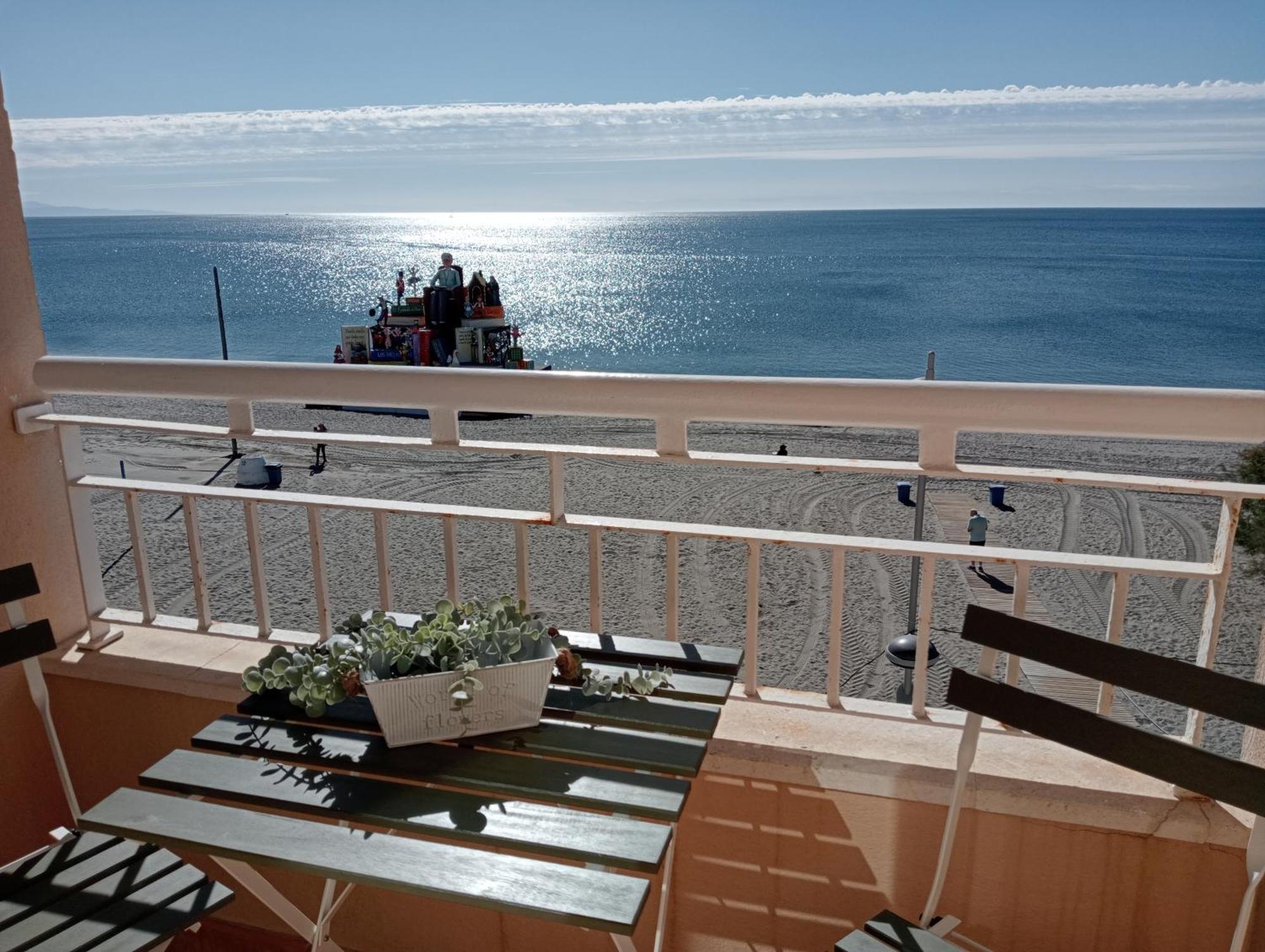 Primera Linea De Playa A 10 Min Estepona San Luis de Sabinillas Ngoại thất bức ảnh
